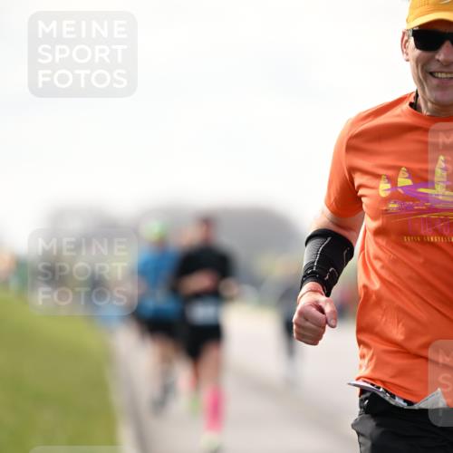 12.04.2026 - 45. Internationalen Wilhelmsburger Insellauf Dr. Thomas Lammeyer http://msf.ph/oto/9441200 12.04.2026 10:07:28 Laufen 1 meine-sportfotos.de