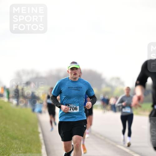 12.04.2026 - 45. Internationalen Wilhelmsburger Insellauf Dr. Thomas Lammeyer http://msf.ph/oto/9441221 12.04.2026 10:07:33 Laufen 706 meine-sportfotos.de