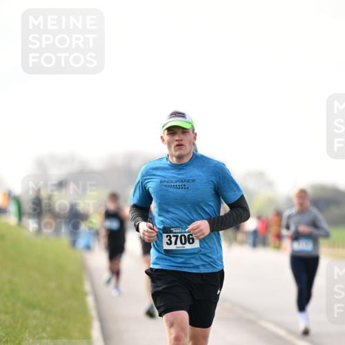 12.04.2026 - 45. Internationalen Wilhelmsburger Insellauf Dr. Thomas Lammeyer http://msf.ph/oto/9441227 12.04.2026 10:07:34 Laufen 3706 meine-sportfotos.de