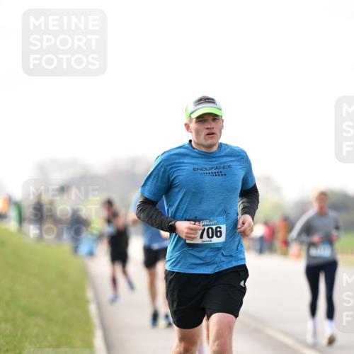 12.04.2026 - 45. Internationalen Wilhelmsburger Insellauf Dr. Thomas Lammeyer http://msf.ph/oto/9441229 12.04.2026 10:07:34 Laufen 706 meine-sportfotos.de