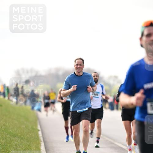 12.04.2026 - 45. Internationalen Wilhelmsburger Insellauf Dr. Thomas Lammeyer http://msf.ph/oto/9441245 12.04.2026 10:07:38 Laufen 3905 meine-sportfotos.de