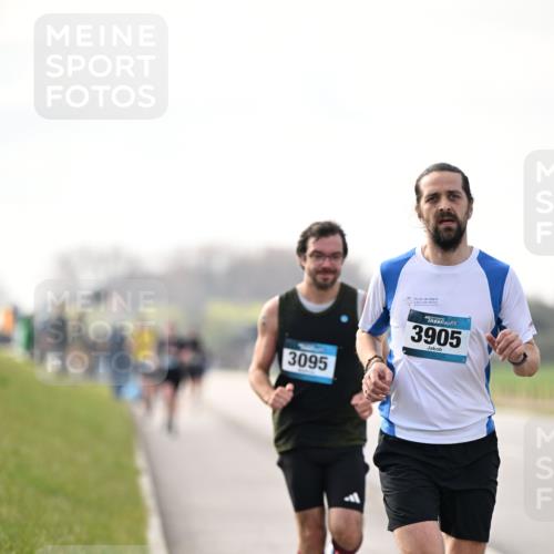12.04.2026 - 45. Internationalen Wilhelmsburger Insellauf Dr. Thomas Lammeyer http://msf.ph/oto/9441266 12.04.2026 10:07:42 Laufen 3095, 3905 meine-sportfotos.de