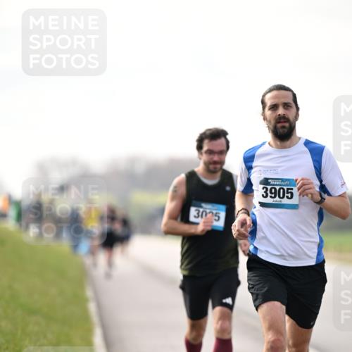 12.04.2026 - 45. Internationalen Wilhelmsburger Insellauf Dr. Thomas Lammeyer http://msf.ph/oto/9441267 12.04.2026 10:07:42 Laufen 3025, 3905 meine-sportfotos.de