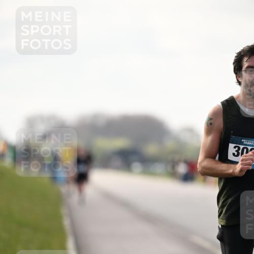 12.04.2026 - 45. Internationalen Wilhelmsburger Insellauf Dr. Thomas Lammeyer http://msf.ph/oto/9441280 12.04.2026 10:07:44 Laufen 45 meine-sportfotos.de