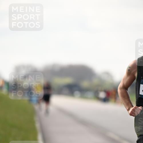 12.04.2026 - 45. Internationalen Wilhelmsburger Insellauf Dr. Thomas Lammeyer http://msf.ph/oto/9441282 12.04.2026 10:07:45 Laufen  meine-sportfotos.de