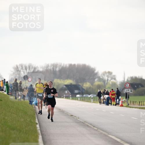 12.04.2026 - 45. Internationalen Wilhelmsburger Insellauf Dr. Thomas Lammeyer http://msf.ph/oto/9441299 12.04.2026 10:07:47 Laufen 2402, 325, 2 meine-sportfotos.de
