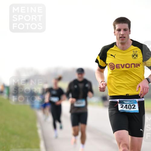 12.04.2026 - 45. Internationalen Wilhelmsburger Insellauf Dr. Thomas Lammeyer http://msf.ph/oto/9441367 12.04.2026 10:08:05 Laufen 09, 45, 2402 meine-sportfotos.de