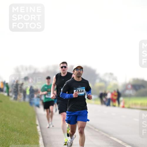 12.04.2026 - 45. Internationalen Wilhelmsburger Insellauf Dr. Thomas Lammeyer http://msf.ph/oto/9441433 12.04.2026 10:08:16 Laufen 4844 meine-sportfotos.de