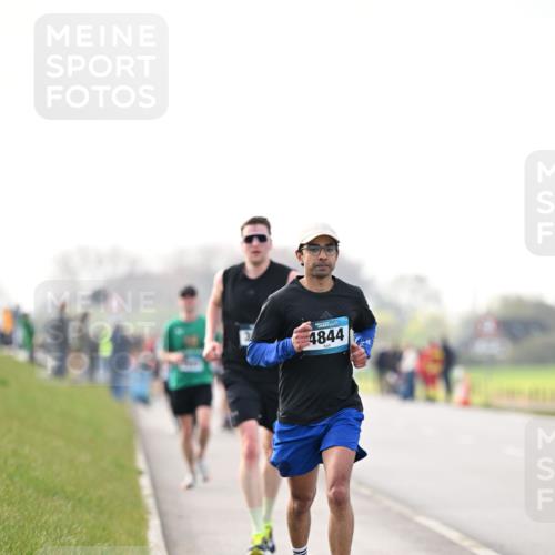 12.04.2026 - 45. Internationalen Wilhelmsburger Insellauf Dr. Thomas Lammeyer http://msf.ph/oto/9441434 12.04.2026 10:08:16 Laufen 4844 meine-sportfotos.de