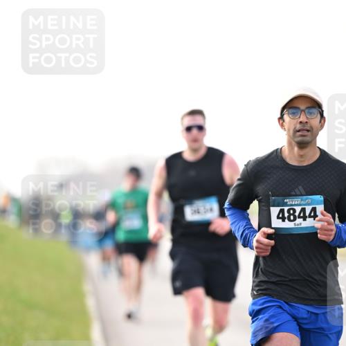 12.04.2026 - 45. Internationalen Wilhelmsburger Insellauf Dr. Thomas Lammeyer http://msf.ph/oto/9441449 12.04.2026 10:08:19 Laufen 4844 meine-sportfotos.de