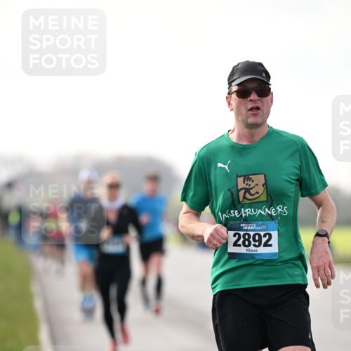 12.04.2026 - 45. Internationalen Wilhelmsburger Insellauf Dr. Thomas Lammeyer http://msf.ph/oto/9441484 12.04.2026 10:08:25 Laufen 2892 meine-sportfotos.de