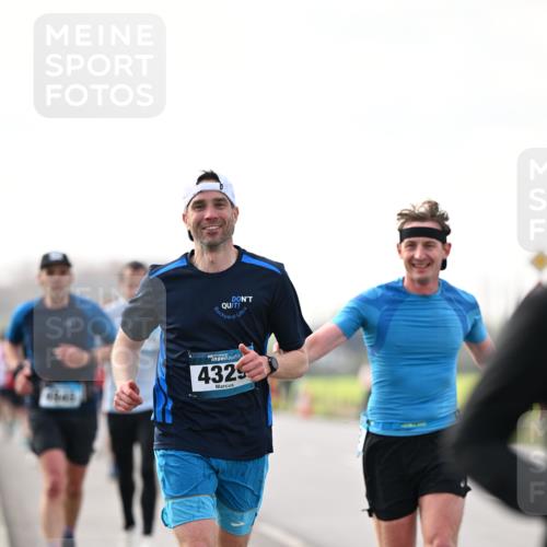 12.04.2026 - 45. Internationalen Wilhelmsburger Insellauf Dr. Thomas Lammeyer http://msf.ph/oto/9441493 12.04.2026 10:08:31 Laufen 4329 meine-sportfotos.de