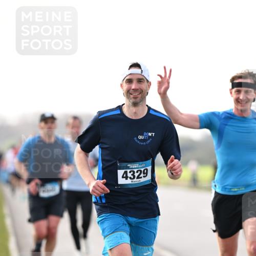 12.04.2026 - 45. Internationalen Wilhelmsburger Insellauf Dr. Thomas Lammeyer http://msf.ph/oto/9441497 12.04.2026 10:08:32 Laufen 4329 meine-sportfotos.de