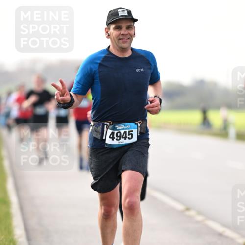 12.04.2026 - 45. Internationalen Wilhelmsburger Insellauf Dr. Thomas Lammeyer http://msf.ph/oto/9441513 12.04.2026 10:08:34 Laufen 4945 meine-sportfotos.de