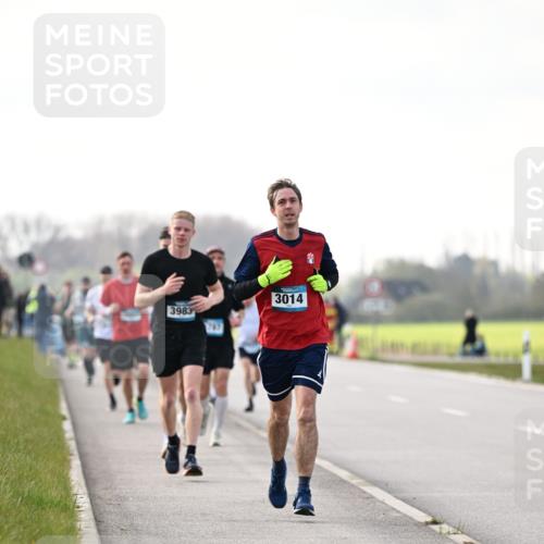 12.04.2026 - 45. Internationalen Wilhelmsburger Insellauf Dr. Thomas Lammeyer http://msf.ph/oto/9441531 12.04.2026 10:08:38 Laufen 3983, 3014 meine-sportfotos.de