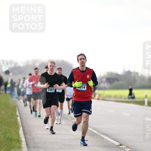 12.04.2026 - 45. Internationalen Wilhelmsburger Insellauf Dr. Thomas Lammeyer http://msf.ph/oto/9441532 12.04.2026 10:08:38 Laufen 014, 3983 meine-sportfotos.de