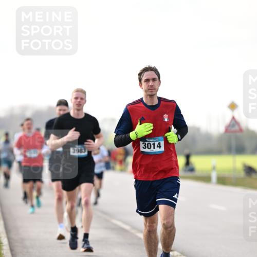 12.04.2026 - 45. Internationalen Wilhelmsburger Insellauf Dr. Thomas Lammeyer http://msf.ph/oto/9441545 12.04.2026 10:08:40 Laufen 3983, 3014 meine-sportfotos.de