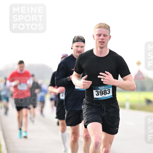 12.04.2026 - 45. Internationalen Wilhelmsburger Insellauf Dr. Thomas Lammeyer http://msf.ph/oto/9441564 12.04.2026 10:08:43 Laufen 3983 meine-sportfotos.de