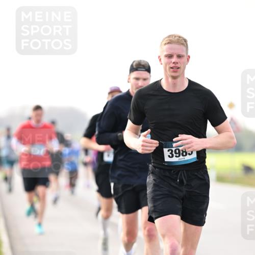 12.04.2026 - 45. Internationalen Wilhelmsburger Insellauf Dr. Thomas Lammeyer http://msf.ph/oto/9441565 12.04.2026 10:08:43 Laufen 3985 meine-sportfotos.de