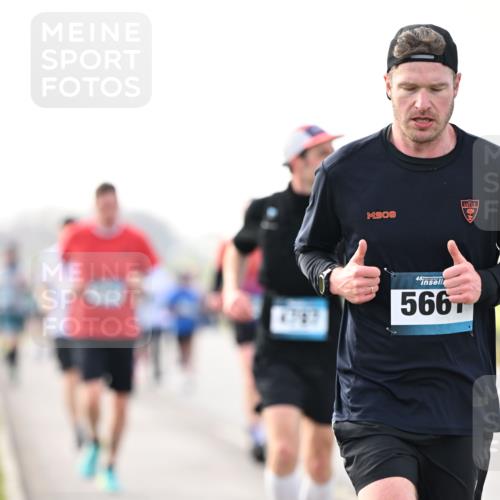 12.04.2026 - 45. Internationalen Wilhelmsburger Insellauf Dr. Thomas Lammeyer http://msf.ph/oto/9441576 12.04.2026 10:08:45 Laufen 908, 4707, 566 meine-sportfotos.de