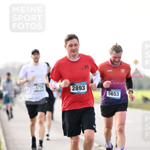 12.04.2026 - 45. Internationalen Wilhelmsburger Insellauf Dr. Thomas Lammeyer http://msf.ph/oto/9441592 12.04.2026 10:08:47 Laufen 3701, 2893, 5653 meine-sportfotos.de