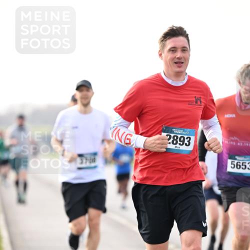 12.04.2026 - 45. Internationalen Wilhelmsburger Insellauf Dr. Thomas Lammeyer http://msf.ph/oto/9441599 12.04.2026 10:08:48 Laufen 3700, 45, 2893, 195, 42, 195, 5653 meine-sportfotos.de
