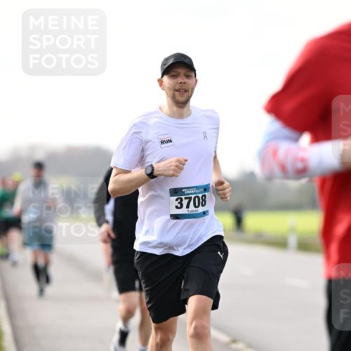 12.04.2026 - 45. Internationalen Wilhelmsburger Insellauf Dr. Thomas Lammeyer http://msf.ph/oto/9441608 12.04.2026 10:08:49 Laufen 3708 meine-sportfotos.de
