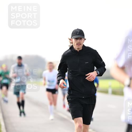 12.04.2026 - 45. Internationalen Wilhelmsburger Insellauf Dr. Thomas Lammeyer http://msf.ph/oto/9441620 12.04.2026 10:08:51 Laufen  meine-sportfotos.de