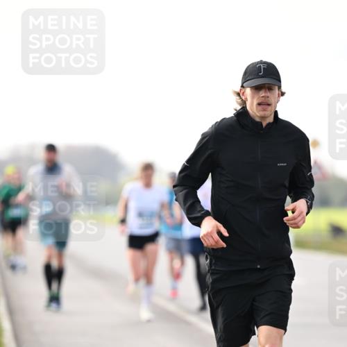 12.04.2026 - 45. Internationalen Wilhelmsburger Insellauf Dr. Thomas Lammeyer http://msf.ph/oto/9441623 12.04.2026 10:08:52 Laufen  meine-sportfotos.de