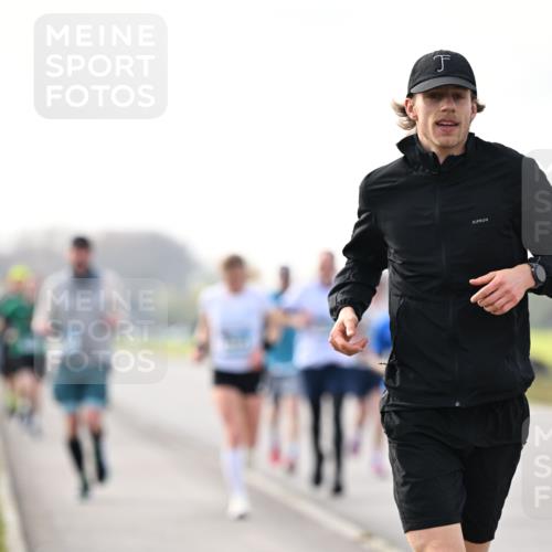 12.04.2026 - 45. Internationalen Wilhelmsburger Insellauf Dr. Thomas Lammeyer http://msf.ph/oto/9441625 12.04.2026 10:08:52 Laufen  meine-sportfotos.de