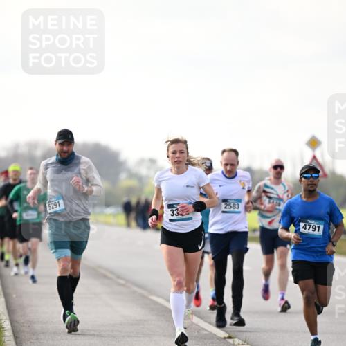 12.04.2026 - 45. Internationalen Wilhelmsburger Insellauf Dr. Thomas Lammeyer http://msf.ph/oto/9441634 12.04.2026 10:08:53 Laufen 5291, 33, 2583, 4791 meine-sportfotos.de