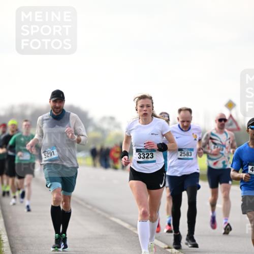 12.04.2026 - 45. Internationalen Wilhelmsburger Insellauf Dr. Thomas Lammeyer http://msf.ph/oto/9441639 12.04.2026 10:08:54 Laufen 5291, 3323, 2583, 41 meine-sportfotos.de
