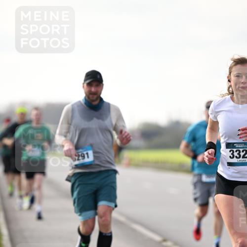 12.04.2026 - 45. Internationalen Wilhelmsburger Insellauf Dr. Thomas Lammeyer http://msf.ph/oto/9441654 12.04.2026 10:08:56 Laufen 291, 332 meine-sportfotos.de