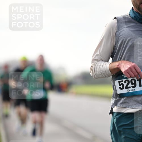 12.04.2026 - 45. Internationalen Wilhelmsburger Insellauf Dr. Thomas Lammeyer http://msf.ph/oto/9441675 12.04.2026 10:08:59 Laufen 45, 5291 meine-sportfotos.de