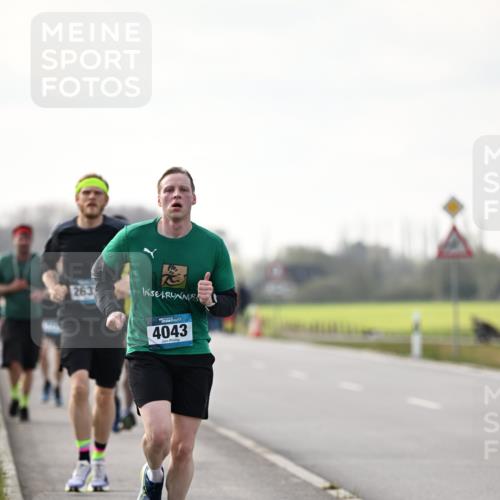 12.04.2026 - 45. Internationalen Wilhelmsburger Insellauf Dr. Thomas Lammeyer http://msf.ph/oto/9441677 12.04.2026 10:09:00 Laufen 4043 meine-sportfotos.de