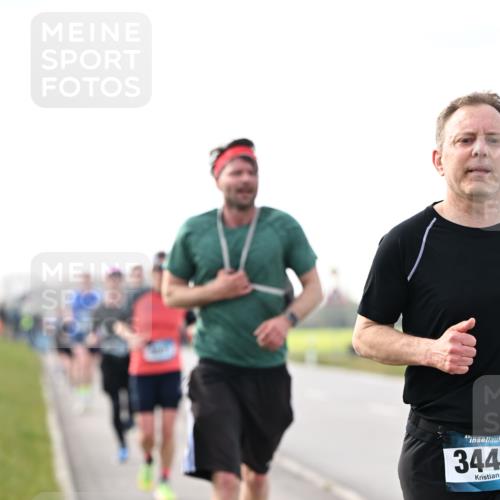 12.04.2026 - 45. Internationalen Wilhelmsburger Insellauf Dr. Thomas Lammeyer http://msf.ph/oto/9441748 12.04.2026 10:09:11 Laufen 344 meine-sportfotos.de