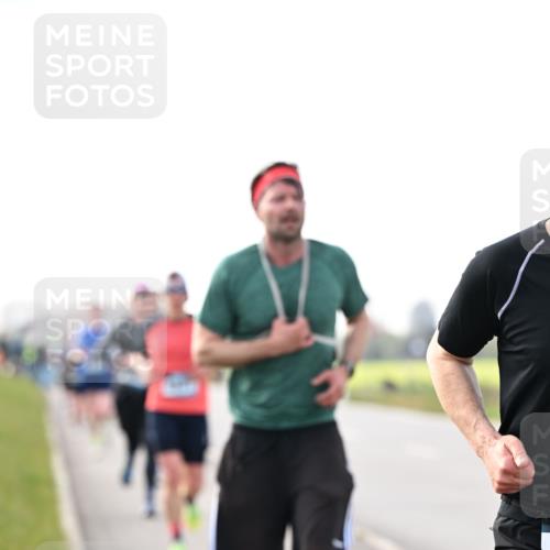 12.04.2026 - 45. Internationalen Wilhelmsburger Insellauf Dr. Thomas Lammeyer http://msf.ph/oto/9441750 12.04.2026 10:09:11 Laufen  meine-sportfotos.de