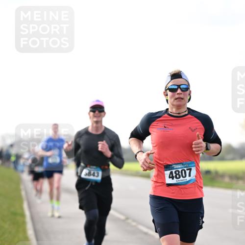 12.04.2026 - 45. Internationalen Wilhelmsburger Insellauf Dr. Thomas Lammeyer http://msf.ph/oto/9441764 12.04.2026 10:09:13 Laufen 5843, 4807 meine-sportfotos.de