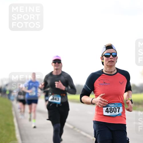 12.04.2026 - 45. Internationalen Wilhelmsburger Insellauf Dr. Thomas Lammeyer http://msf.ph/oto/9441765 12.04.2026 10:09:13 Laufen 843, 45, 4807 meine-sportfotos.de