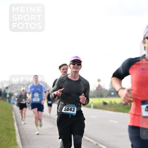 12.04.2026 - 45. Internationalen Wilhelmsburger Insellauf Dr. Thomas Lammeyer http://msf.ph/oto/9441768 12.04.2026 10:09:14 Laufen 5843 meine-sportfotos.de