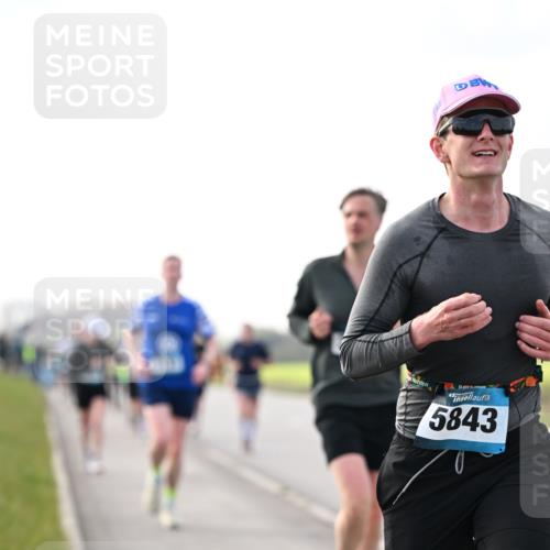 12.04.2026 - 45. Internationalen Wilhelmsburger Insellauf Dr. Thomas Lammeyer http://msf.ph/oto/9441777 12.04.2026 10:09:15 Laufen 45, 5843 meine-sportfotos.de
