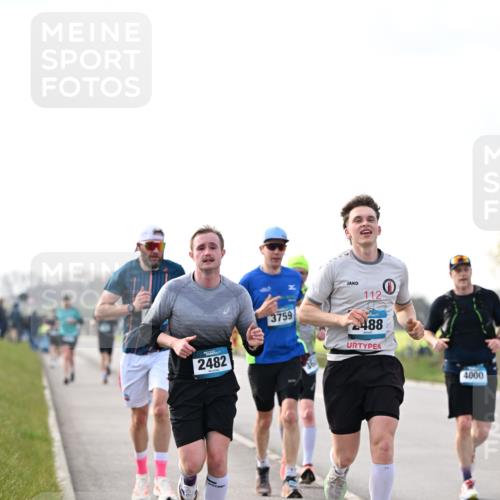 12.04.2026 - 45. Internationalen Wilhelmsburger Insellauf Dr. Thomas Lammeyer http://msf.ph/oto/9441825 12.04.2026 10:09:23 Laufen 2482, 3759, 112, 488, 4000 meine-sportfotos.de