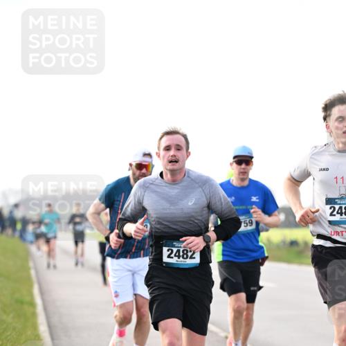 12.04.2026 - 45. Internationalen Wilhelmsburger Insellauf Dr. Thomas Lammeyer http://msf.ph/oto/9441831 12.04.2026 10:09:24 Laufen 111, 45, 2482, 759, 248 meine-sportfotos.de