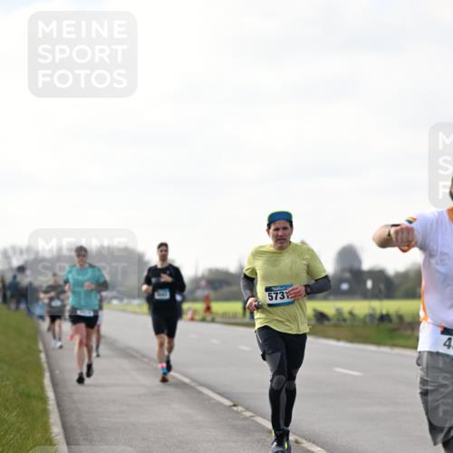 12.04.2026 - 45. Internationalen Wilhelmsburger Insellauf Dr. Thomas Lammeyer http://msf.ph/oto/9441862 12.04.2026 10:09:30 Laufen 5731, 4 meine-sportfotos.de