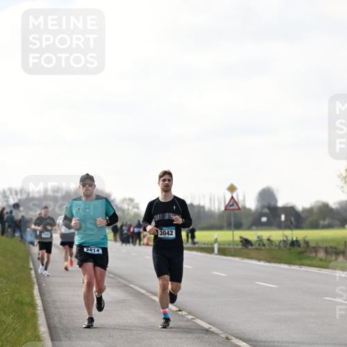 12.04.2026 - 45. Internationalen Wilhelmsburger Insellauf Dr. Thomas Lammeyer http://msf.ph/oto/9441866 12.04.2026 10:09:33 Laufen 2814, 3042 meine-sportfotos.de