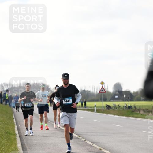 12.04.2026 - 45. Internationalen Wilhelmsburger Insellauf Dr. Thomas Lammeyer http://msf.ph/oto/9441891 12.04.2026 10:09:38 Laufen 5492, 3506, 4441 meine-sportfotos.de