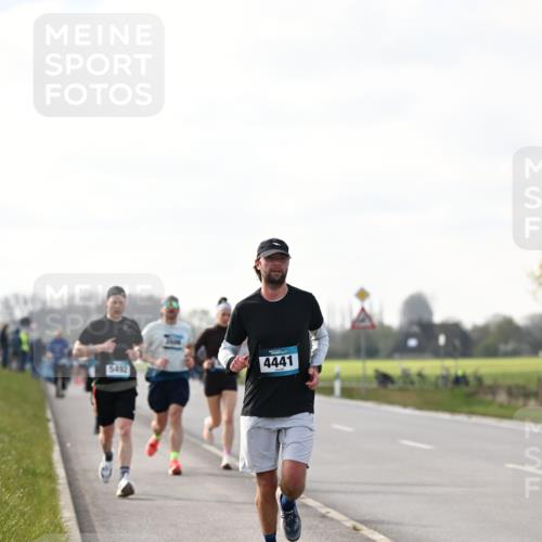 12.04.2026 - 45. Internationalen Wilhelmsburger Insellauf Dr. Thomas Lammeyer http://msf.ph/oto/9441897 12.04.2026 10:09:39 Laufen 5492, 4441 meine-sportfotos.de