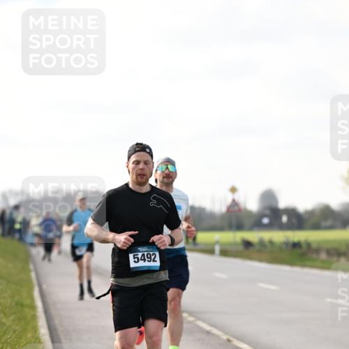 12.04.2026 - 45. Internationalen Wilhelmsburger Insellauf Dr. Thomas Lammeyer http://msf.ph/oto/9441918 12.04.2026 10:09:42 Laufen 5492 meine-sportfotos.de