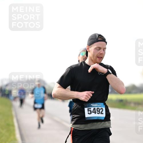 12.04.2026 - 45. Internationalen Wilhelmsburger Insellauf Dr. Thomas Lammeyer http://msf.ph/oto/9441927 12.04.2026 10:09:43 Laufen 5492 meine-sportfotos.de