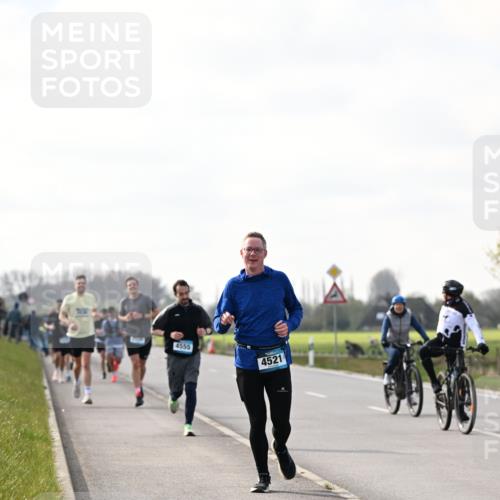12.04.2026 - 45. Internationalen Wilhelmsburger Insellauf Dr. Thomas Lammeyer http://msf.ph/oto/9441963 12.04.2026 10:09:54 Laufen 4555, 4521 meine-sportfotos.de